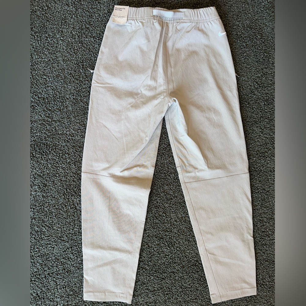 Nike ACG Women's Mid-Rise Hiking Trousers / Cargo Pants in Khaki - Size XS - NWT - Picture 4 of 8